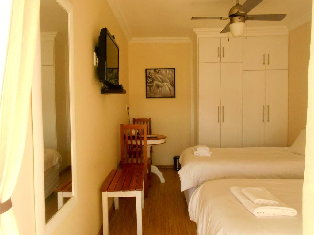Bed and Breakfast Majestic Kokstad  Zimmer foto